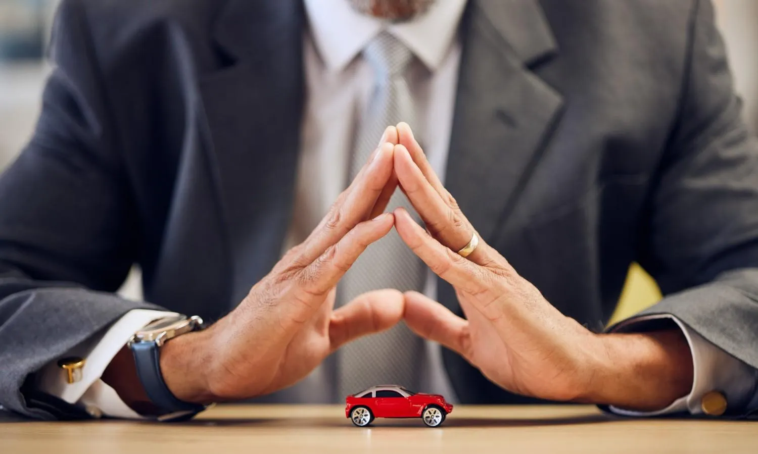 Family browsing auto insurance online